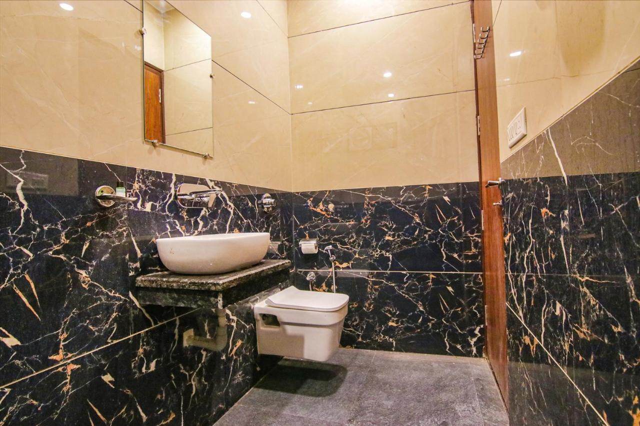 Fabhotel Aryan Grand Amritsar Exterior photo
